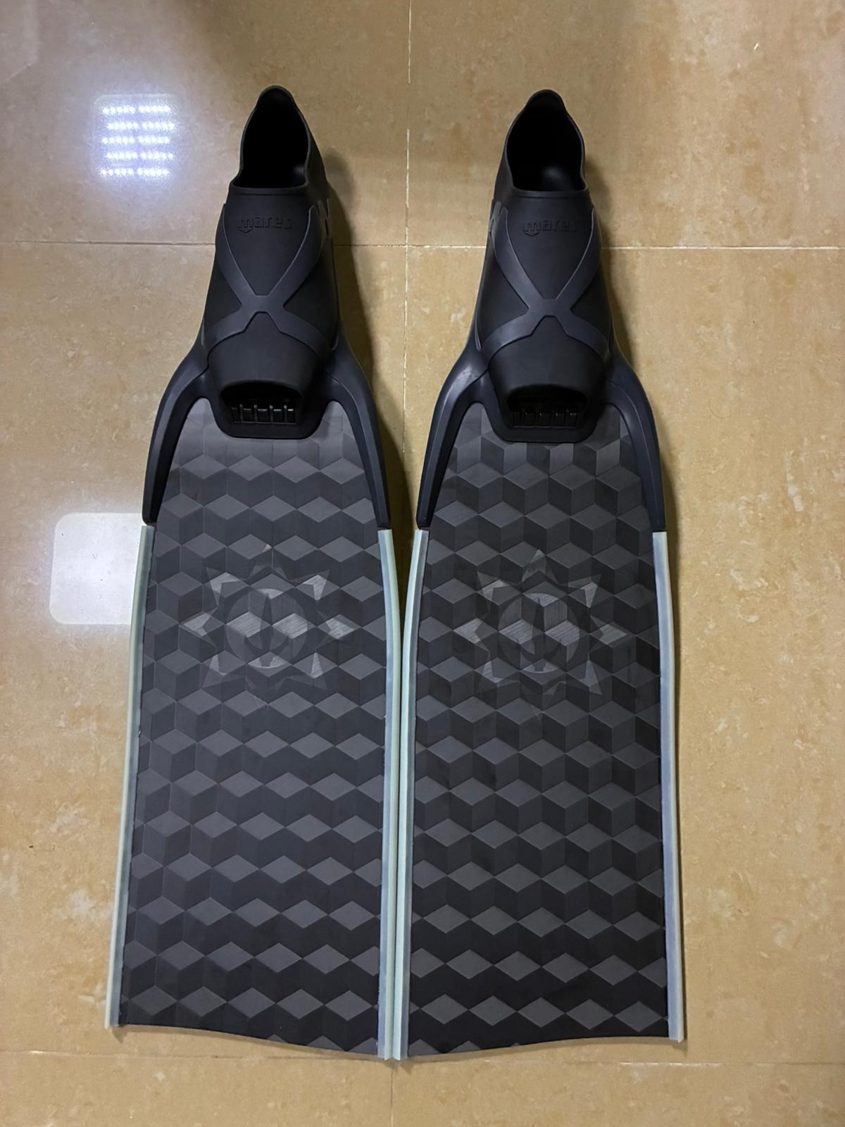 Sunnyoceaner carbonfins 三軸 碳纖 蛙鞋 (短蛙)