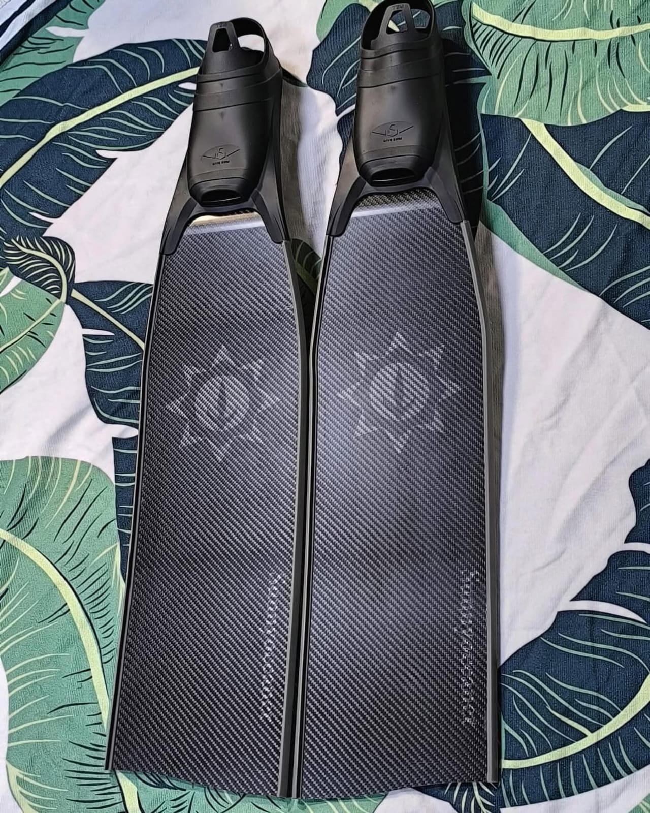 Sunnyoceaner Carbonfins 中軟板 漁獵長板 配 潛泳腳套