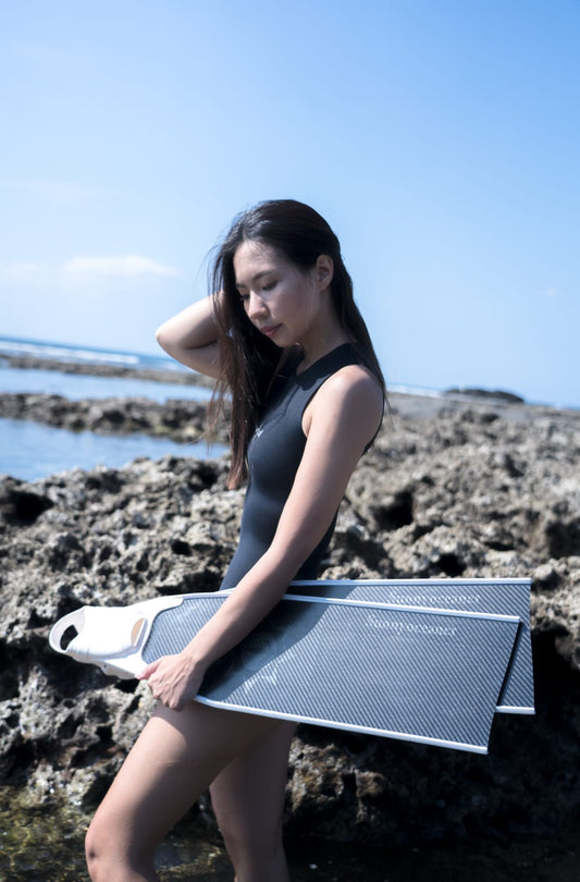 Sunnyoceaner Carbonfins 碳纖蛙鞋 (中長板)